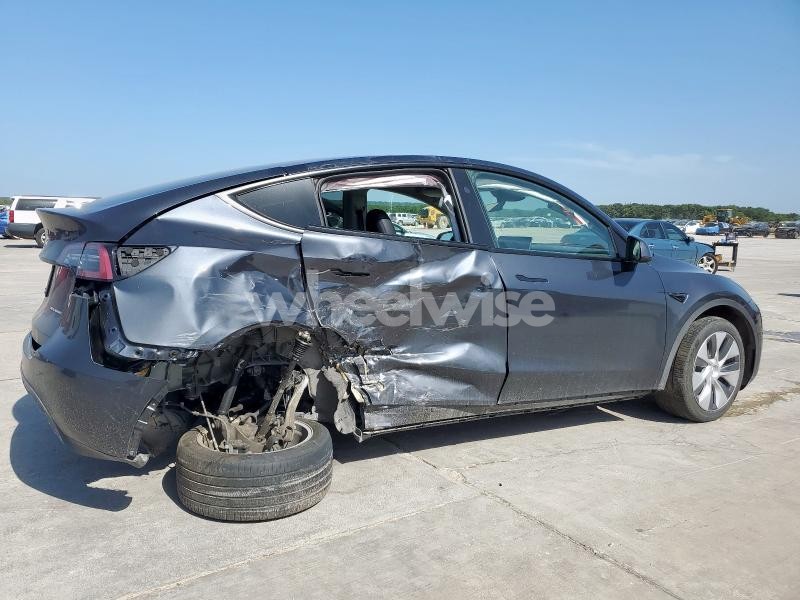 Photo 11 of 2024 TESLA MODEL Y (VIN 7SAYGDEE5RA222462)