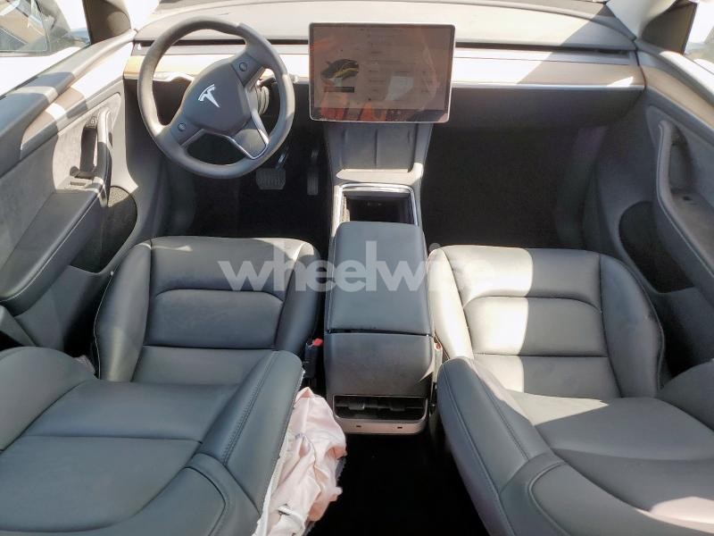 Photo 3 of 2024 TESLA MODEL Y (VIN 7SAYGDEE5RA222462)