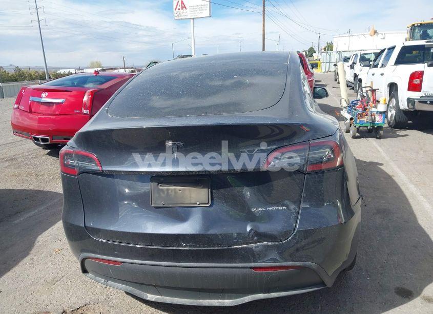 Photo 16 of 2024 Tesla Model Y LONG RANGE DUAL MOTOR ALL-WHEEL DRIVE (VIN 7SAYGDEE5RA256711)