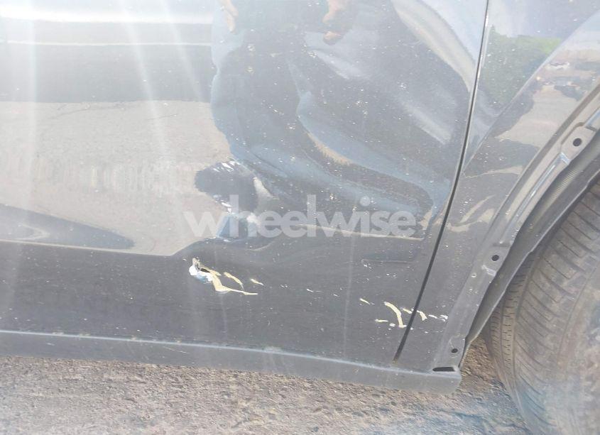 Photo 19 of 2024 Tesla Model Y LONG RANGE DUAL MOTOR ALL-WHEEL DRIVE (VIN 7SAYGDEE5RA256711)