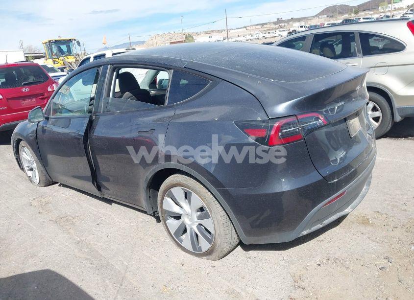 Photo 3 of 2024 Tesla Model Y LONG RANGE DUAL MOTOR ALL-WHEEL DRIVE (VIN 7SAYGDEE5RA256711)