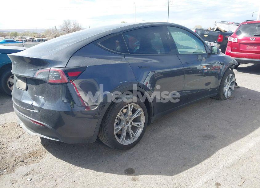 Photo 4 of 2024 Tesla Model Y LONG RANGE DUAL MOTOR ALL-WHEEL DRIVE (VIN 7SAYGDEE5RA256711)