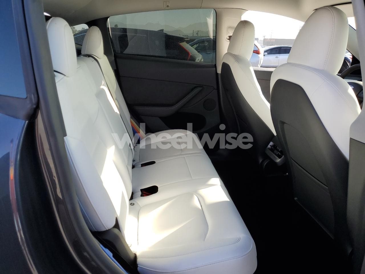 Photo 10 of 2024 TESLA MODEL Y (VIN 7SAYGDEE5RA265246)