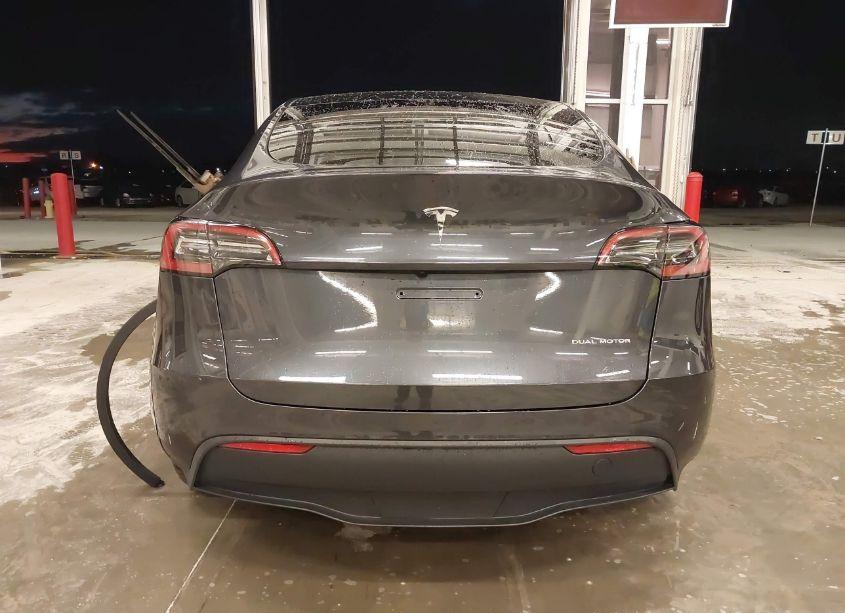 Photo 16 of 2024 Tesla Model Y LONG RANGE DUAL MOTOR ALL-WHEEL DRIVE (VIN 7SAYGDEE5RA284010)