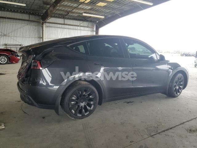 Photo 2 of 2024 TESLA MODEL Y (VIN 7SAYGDEE5RF013967)