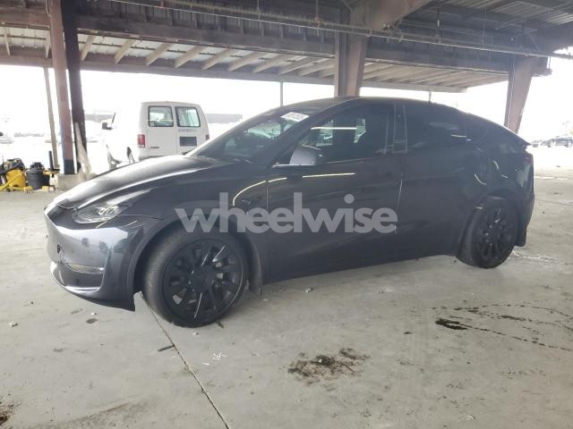 Photo 5 of 2024 TESLA MODEL Y (VIN 7SAYGDEE5RF013967)