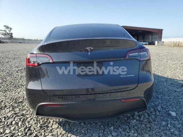 Photo 4 of 2024 TESLA MODEL Y (VIN 7SAYGDEE5RF032390)