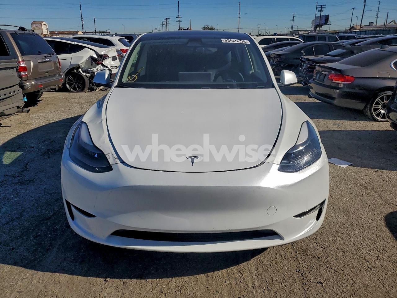 Photo 5 of 2024 TESLA MODEL Y (VIN 7SAYGDEE5RF066748)