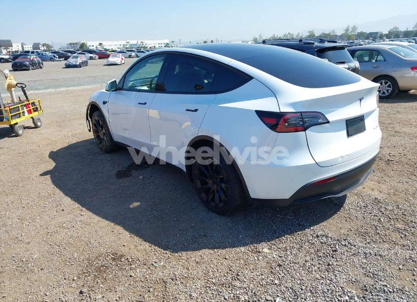 Photo 3 of 2024 Tesla Model Y LONG RANGE DUAL MOTOR ALL-WHEEL DRIVE (VIN 7SAYGDEE5RF126043)