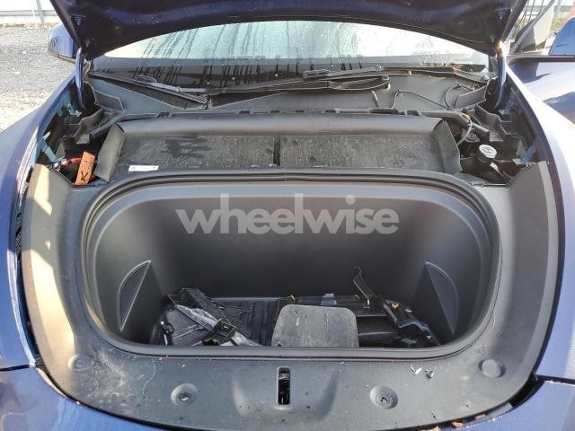 Photo 4 of 2024 TESLA MODEL Y (VIN 7SAYGDEE5RF199039)