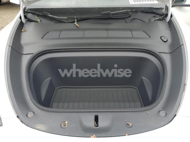 Photo 7 of 2025 TESLA MODEL Y (VIN 7SAYGDEE5SF306967)