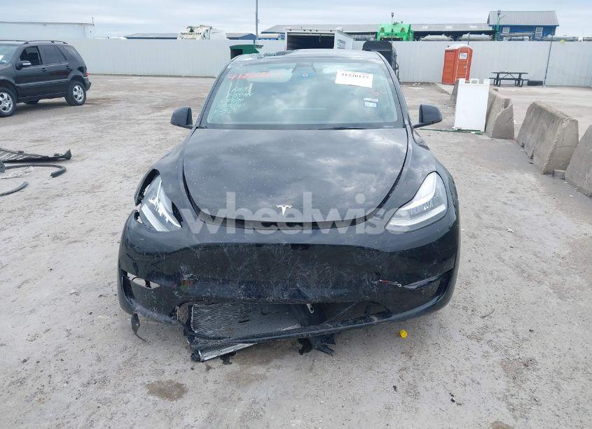 Photo 13 of 2022 Tesla Model Y LONG RANGE DUAL MOTOR ALL-WHEEL DRIVE (VIN 7SAYGDEE6NA004556)