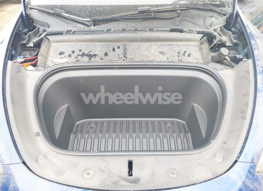 Photo 10 of 2022 Tesla Model Y LONG RANGE DUAL MOTOR ALL-WHEEL DRIVE (VIN 7SAYGDEE6NA021115)