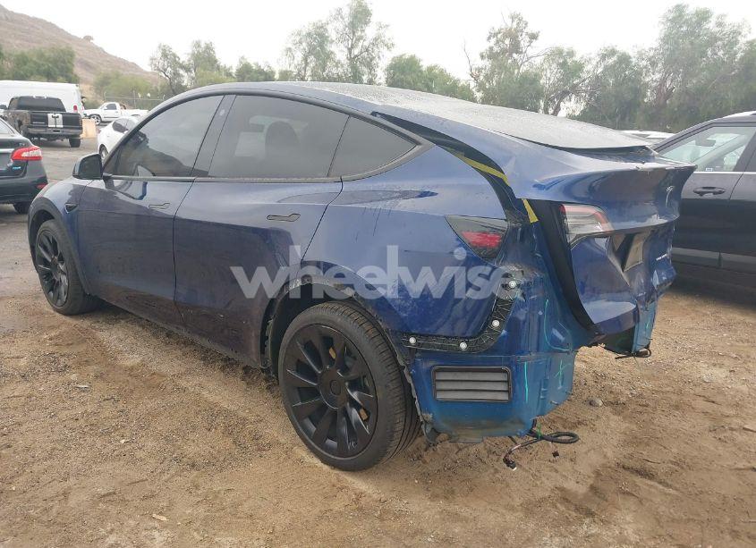 Photo 3 of 2022 Tesla Model Y LONG RANGE DUAL MOTOR ALL-WHEEL DRIVE (VIN 7SAYGDEE6NA021115)