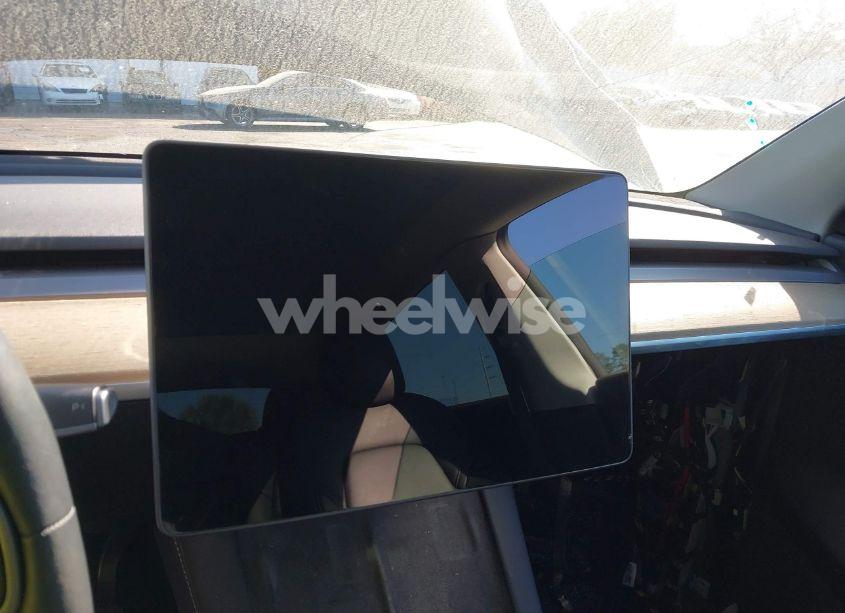 Photo 15 of 2022 Tesla Model Y LONG RANGE DUAL MOTOR ALL-WHEEL DRIVE (VIN 7SAYGDEE6NF313947)