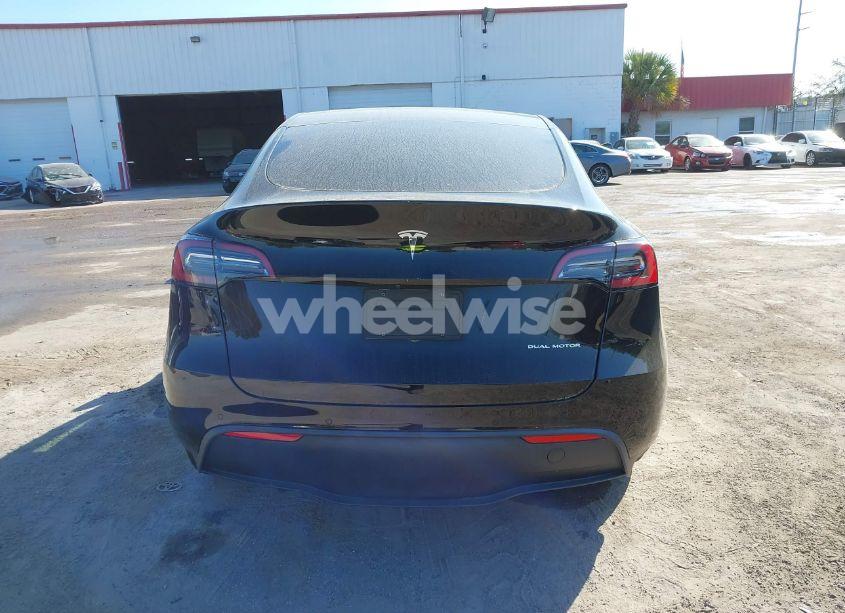 Photo 16 of 2022 Tesla Model Y LONG RANGE DUAL MOTOR ALL-WHEEL DRIVE (VIN 7SAYGDEE6NF313947)