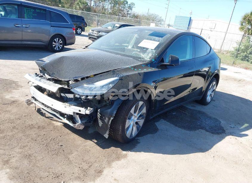 Photo 2 of 2022 Tesla Model Y LONG RANGE DUAL MOTOR ALL-WHEEL DRIVE (VIN 7SAYGDEE6NF313947)