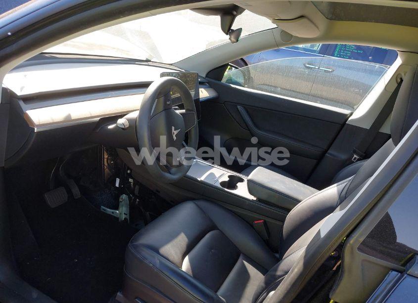 Photo 5 of 2022 Tesla Model Y LONG RANGE DUAL MOTOR ALL-WHEEL DRIVE (VIN 7SAYGDEE6NF313947)