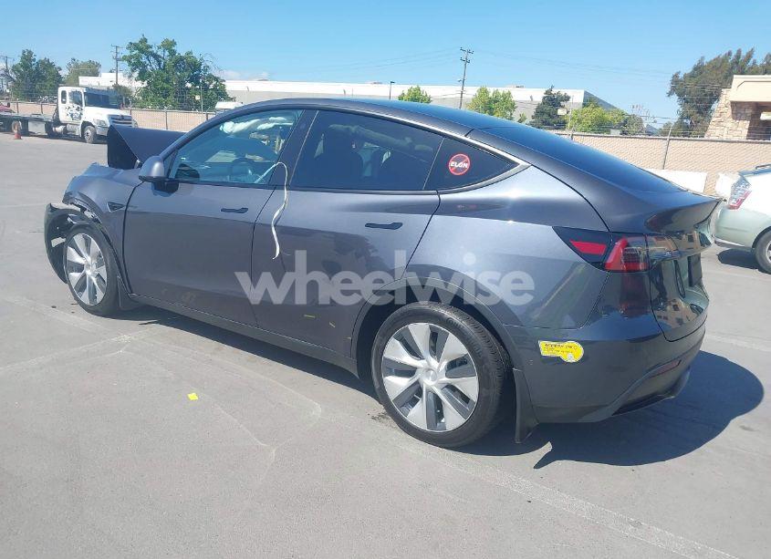 Photo 3 of 2022 Tesla Model Y LONG RANGE DUAL MOTOR ALL-WHEEL DRIVE (VIN 7SAYGDEE6NF344583)