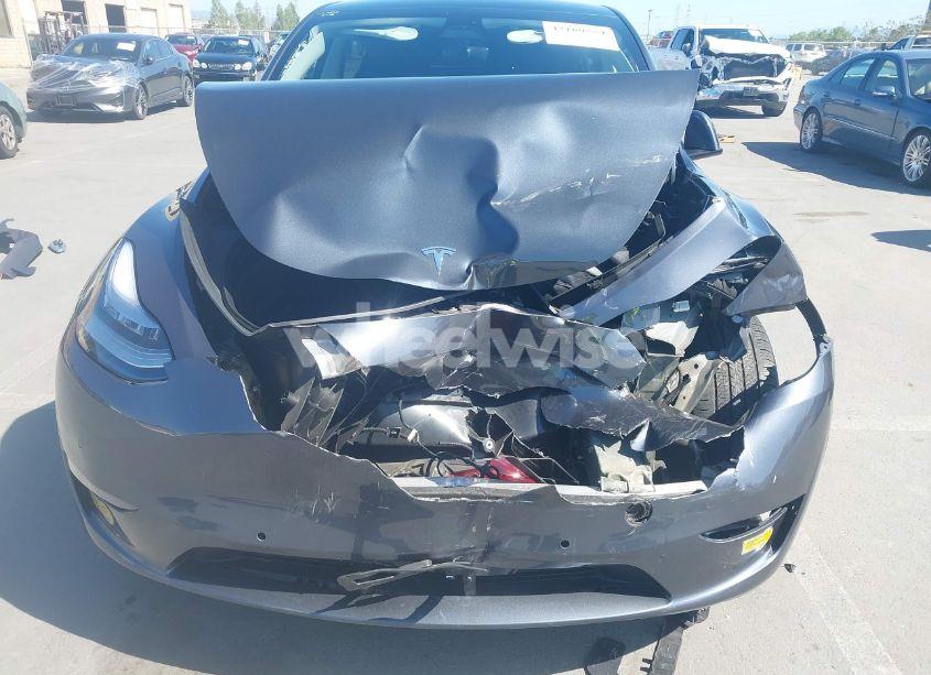 Photo 6 of 2022 Tesla Model Y LONG RANGE DUAL MOTOR ALL-WHEEL DRIVE (VIN 7SAYGDEE6NF344583)