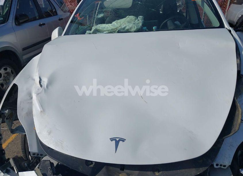 Photo 10 of 2022 Tesla Model Y LONG RANGE DUAL MOTOR ALL-WHEEL DRIVE (VIN 7SAYGDEE6NF446529)
