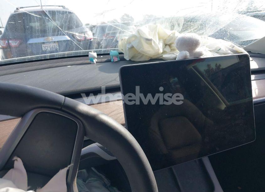 Photo 14 of 2022 Tesla Model Y LONG RANGE DUAL MOTOR ALL-WHEEL DRIVE (VIN 7SAYGDEE6NF446529)