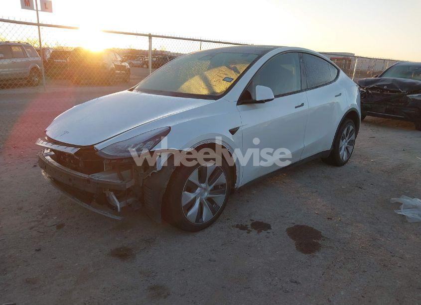 Photo 2 of 2023 Tesla Model Y AWD/LONG RANGE DUAL MOTOR ALL-WHEEL DRIVE (VIN 7SAYGDEE6PA061228)