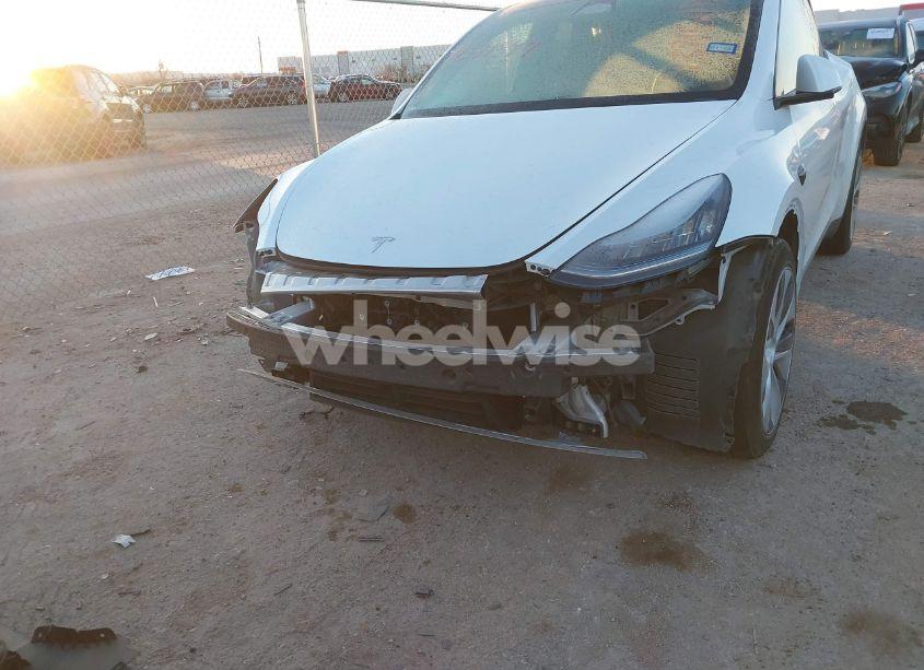 Photo 6 of 2023 Tesla Model Y AWD/LONG RANGE DUAL MOTOR ALL-WHEEL DRIVE (VIN 7SAYGDEE6PA061228)