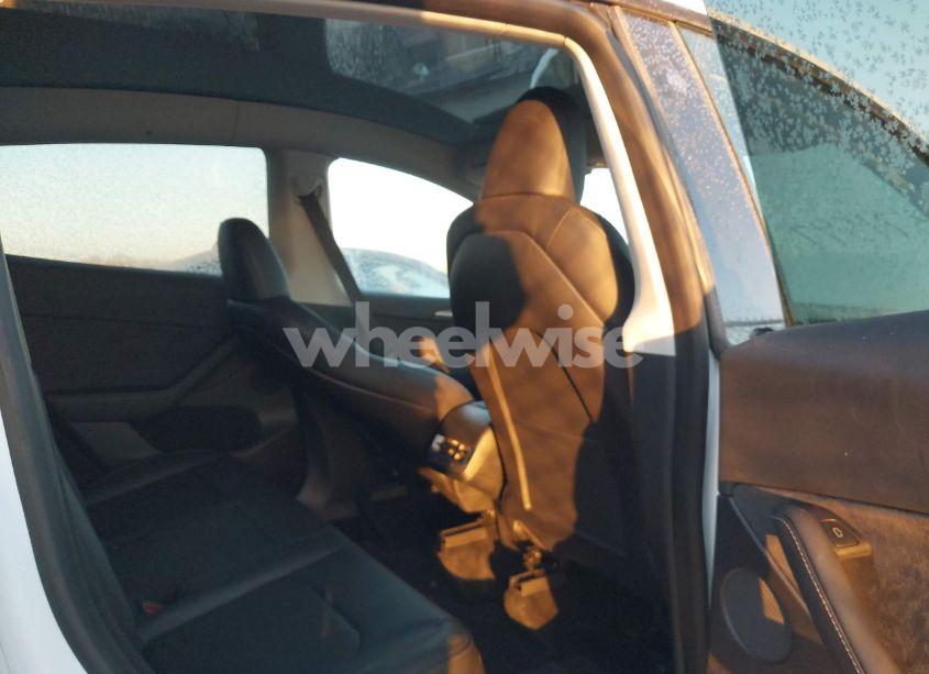 Photo 8 of 2023 Tesla Model Y AWD/LONG RANGE DUAL MOTOR ALL-WHEEL DRIVE (VIN 7SAYGDEE6PA061228)