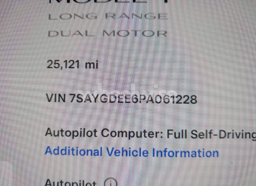 Photo 9 of 2023 Tesla Model Y AWD/LONG RANGE DUAL MOTOR ALL-WHEEL DRIVE (VIN 7SAYGDEE6PA061228)