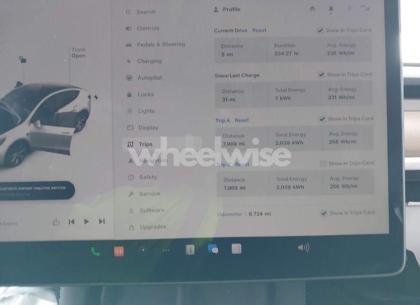 Photo 7 of 2023 Tesla Model Y AWD/LONG RANGE DUAL MOTOR ALL-WHEEL DRIVE (VIN 7SAYGDEE6PA088073)