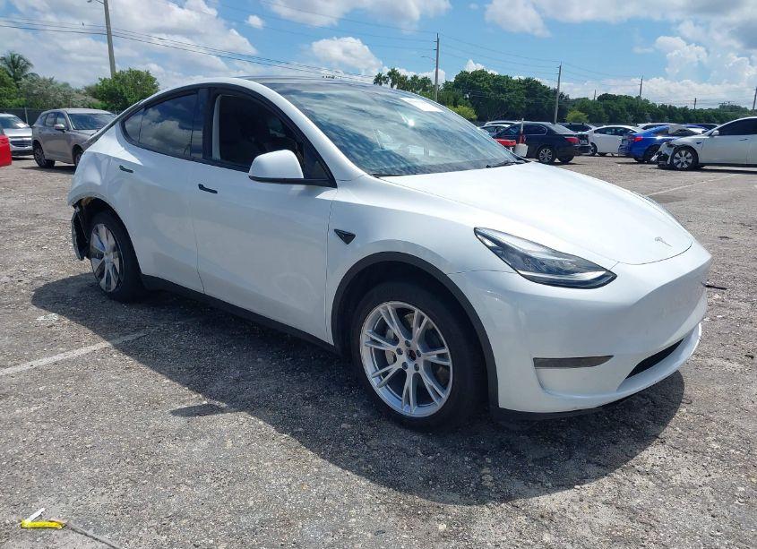 2023 Tesla Model Y AWD/LONG RANGE DUAL MOTOR ALL-WHEEL DRIVE (VIN 7SAYGDEE6PA128653) main photo