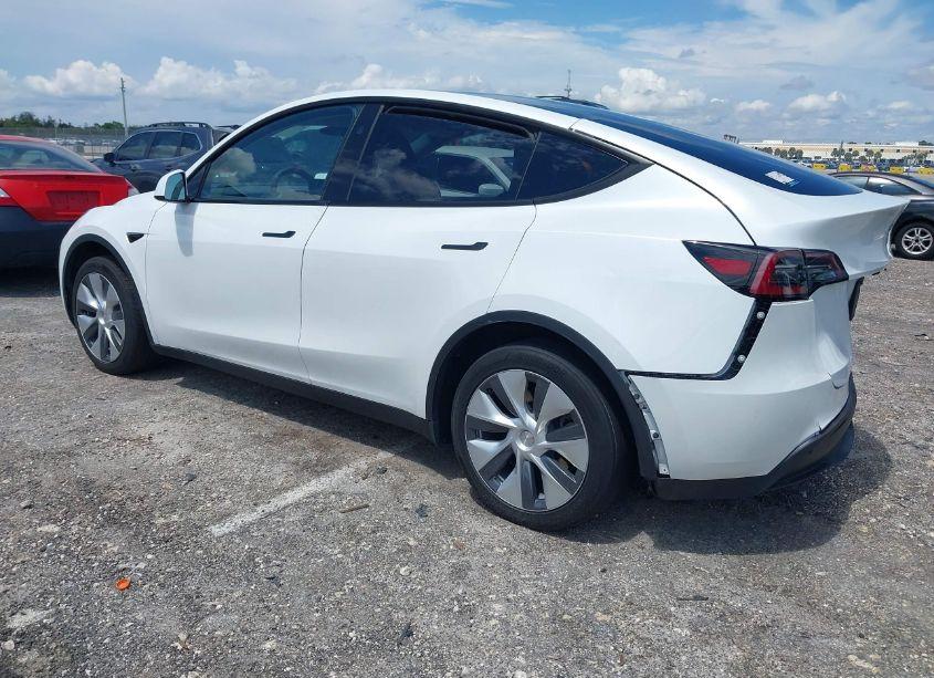 Photo 3 of 2023 Tesla Model Y AWD/LONG RANGE DUAL MOTOR ALL-WHEEL DRIVE (VIN 7SAYGDEE6PA128653)