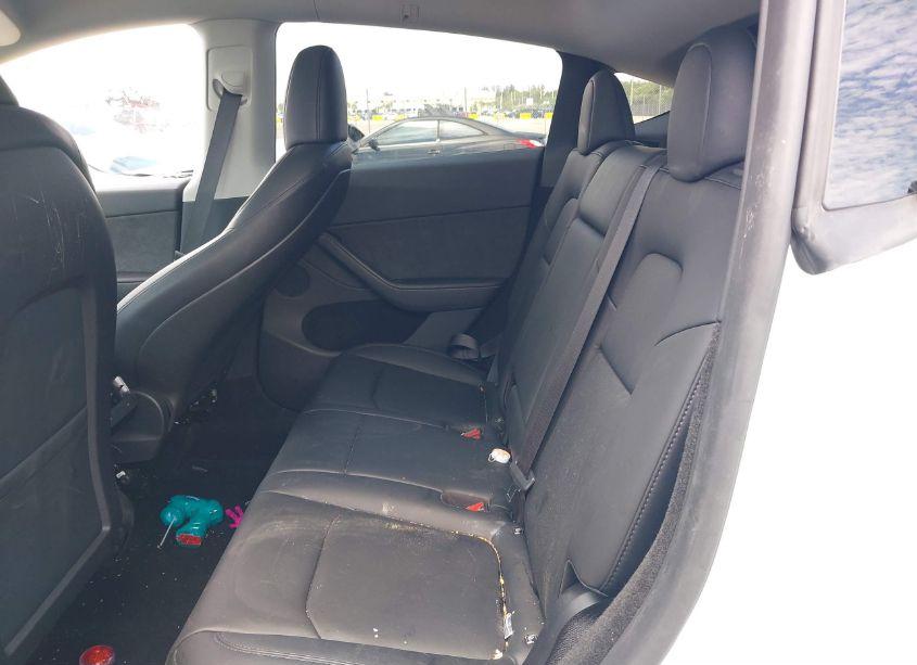 Photo 8 of 2023 Tesla Model Y AWD/LONG RANGE DUAL MOTOR ALL-WHEEL DRIVE (VIN 7SAYGDEE6PA128653)