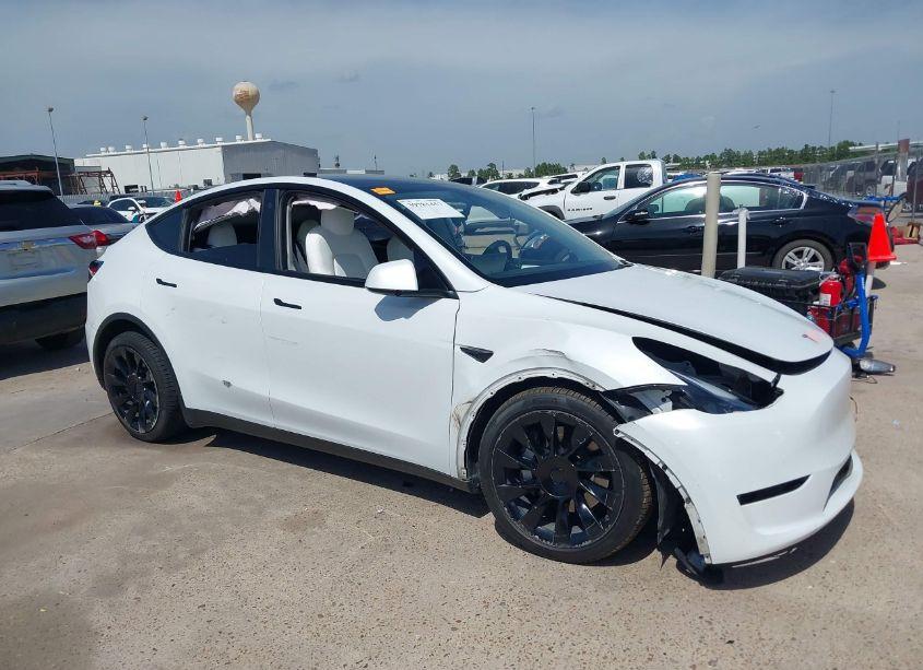Photo 12 of 2023 Tesla Model Y AWD/LONG RANGE DUAL MOTOR ALL-WHEEL DRIVE (VIN 7SAYGDEE6PF632347)