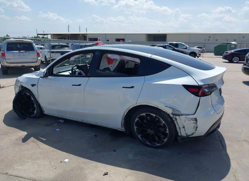 Photo 13 of 2023 Tesla Model Y AWD/LONG RANGE DUAL MOTOR ALL-WHEEL DRIVE (VIN 7SAYGDEE6PF632347)