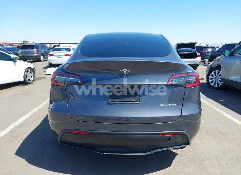 Photo 15 of 2023 Tesla Model Y AWD/LONG RANGE DUAL MOTOR ALL-WHEEL DRIVE (VIN 7SAYGDEE6PF691155)