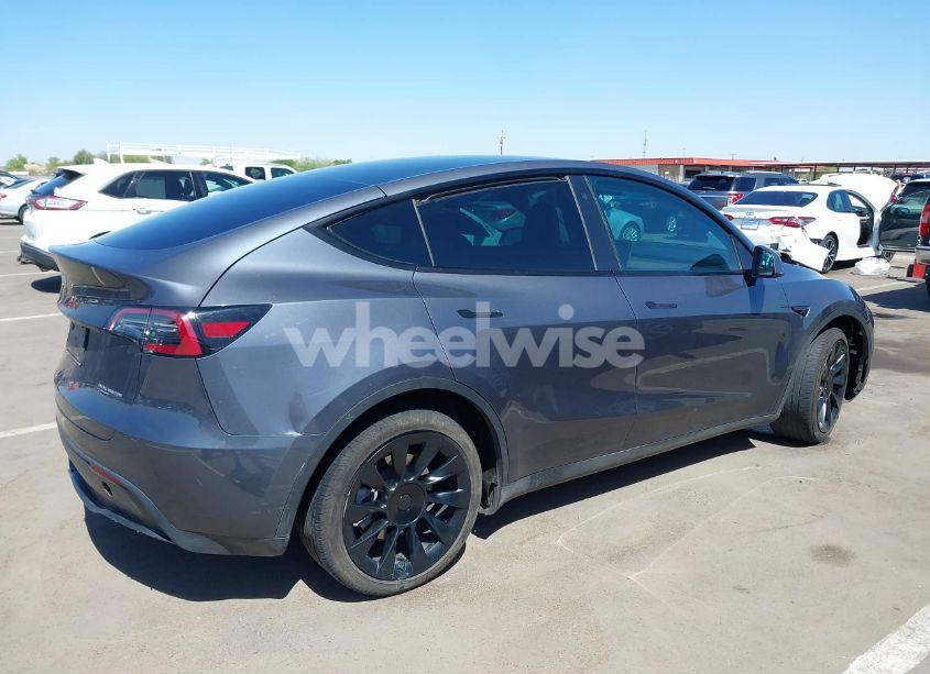 Photo 4 of 2023 Tesla Model Y AWD/LONG RANGE DUAL MOTOR ALL-WHEEL DRIVE (VIN 7SAYGDEE6PF691155)