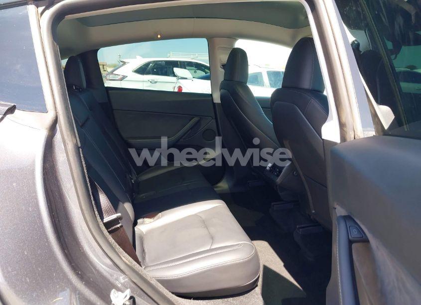 Photo 8 of 2023 Tesla Model Y AWD/LONG RANGE DUAL MOTOR ALL-WHEEL DRIVE (VIN 7SAYGDEE6PF691155)