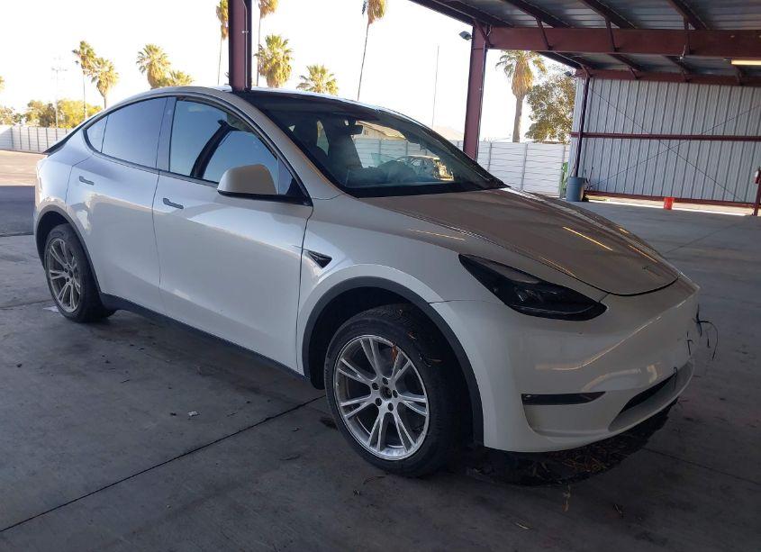 2023 Tesla Model Y AWD/LONG RANGE DUAL MOTOR ALL-WHEEL DRIVE (VIN 7SAYGDEE6PF742623) main photo