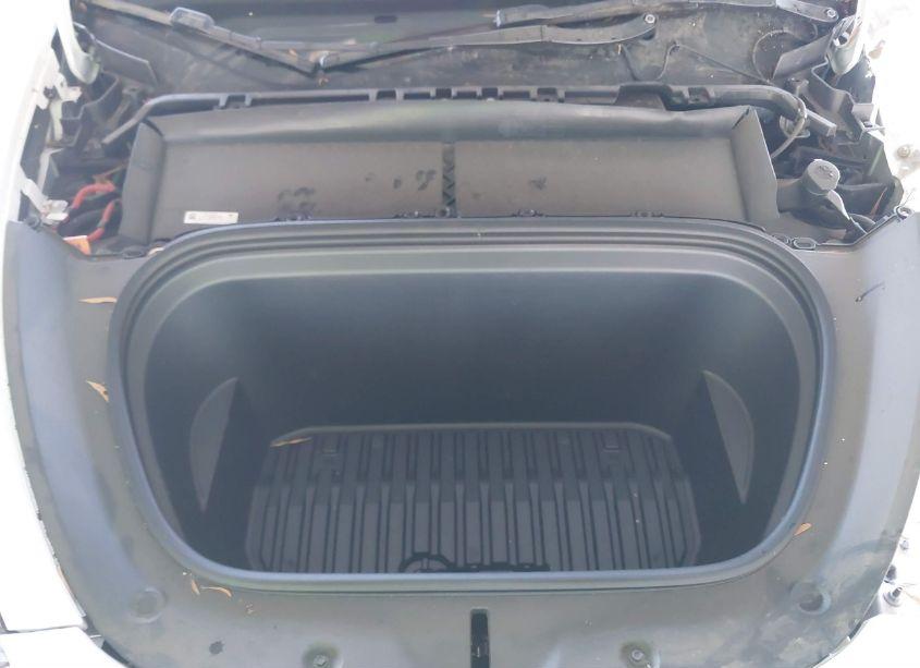 Photo 10 of 2023 Tesla Model Y AWD/LONG RANGE DUAL MOTOR ALL-WHEEL DRIVE (VIN 7SAYGDEE6PF742623)