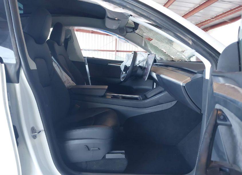 Photo 5 of 2023 Tesla Model Y AWD/LONG RANGE DUAL MOTOR ALL-WHEEL DRIVE (VIN 7SAYGDEE6PF742623)