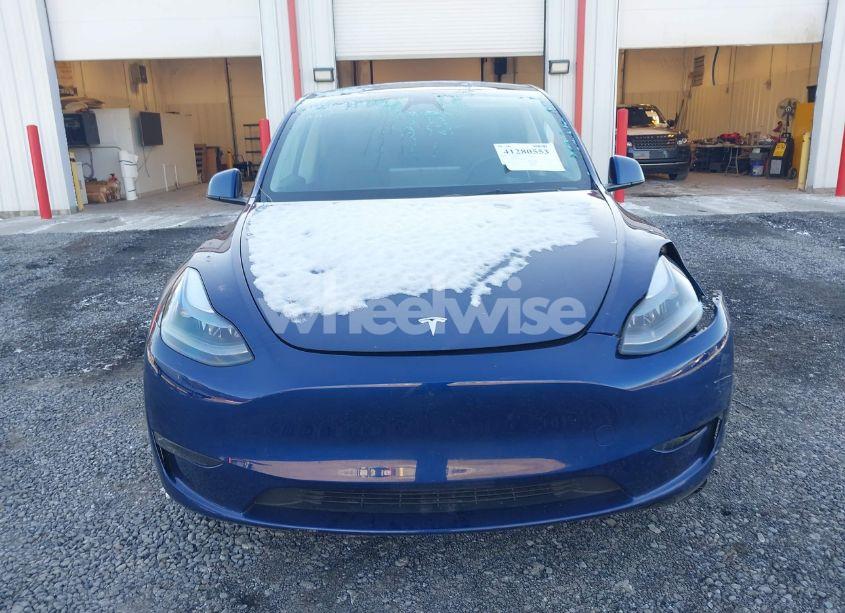 Photo 12 of 2023 Tesla Model Y AWD/LONG RANGE DUAL MOTOR ALL-WHEEL DRIVE (VIN 7SAYGDEE6PF804764)