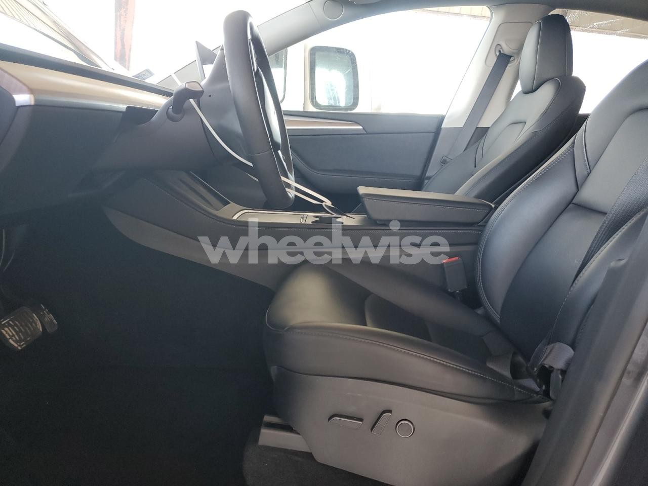 Photo 7 of 2023 TESLA MODEL Y (VIN 7SAYGDEE6PF866603)