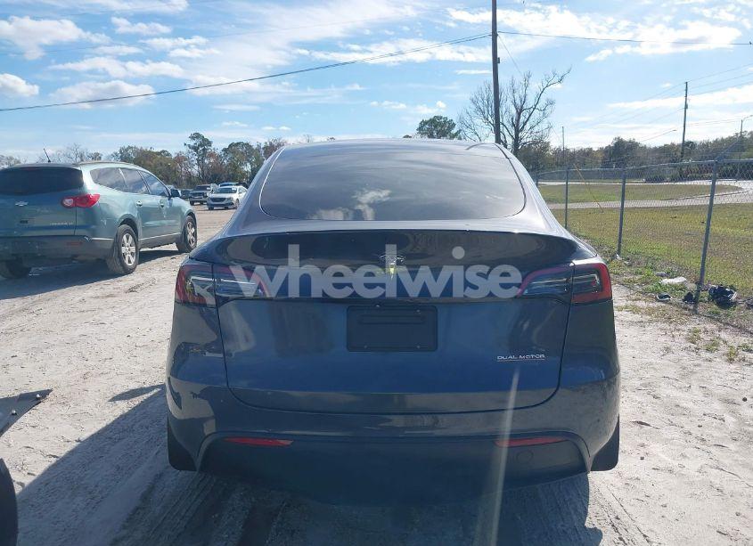 Photo 17 of 2023 Tesla Model Y AWD/LONG RANGE DUAL MOTOR ALL-WHEEL DRIVE (VIN 7SAYGDEE6PF942921)