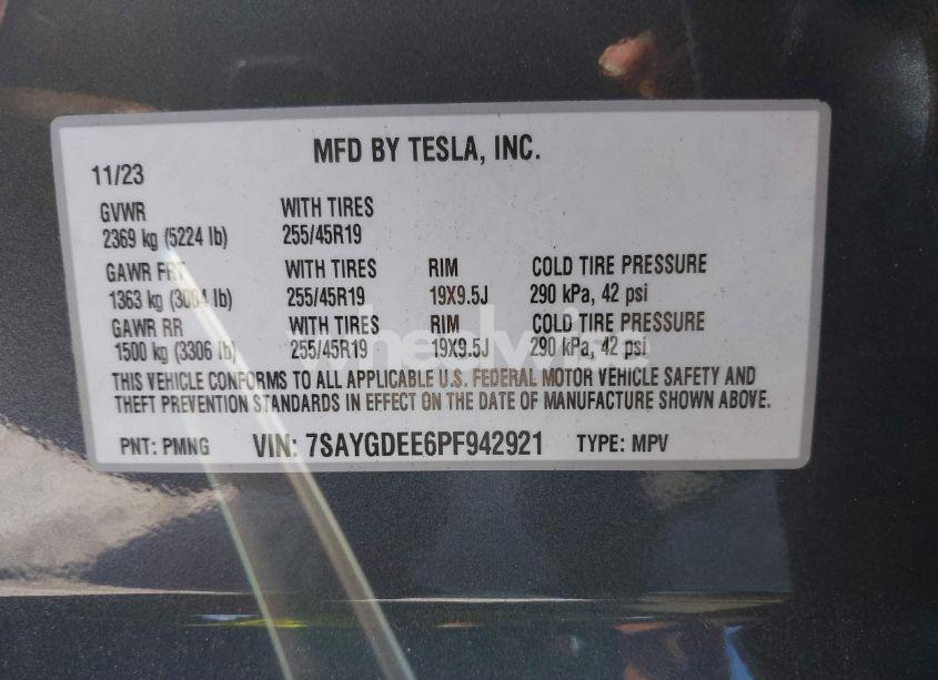 Photo 9 of 2023 Tesla Model Y AWD/LONG RANGE DUAL MOTOR ALL-WHEEL DRIVE (VIN 7SAYGDEE6PF942921)