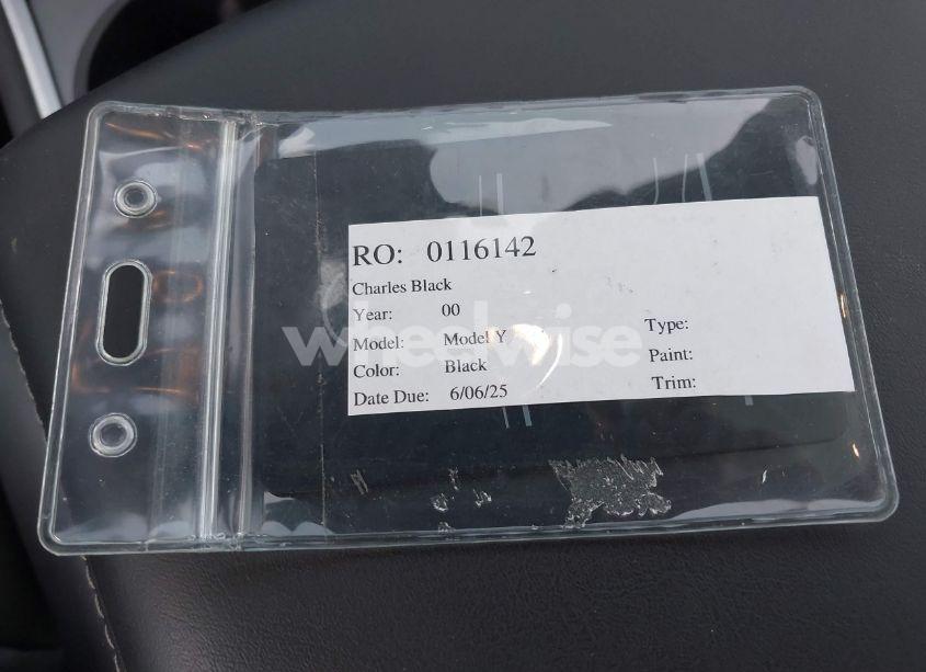 Photo 11 of 2024 Tesla Model Y LONG RANGE DUAL MOTOR ALL-WHEEL DRIVE (VIN 7SAYGDEE6RA226536)