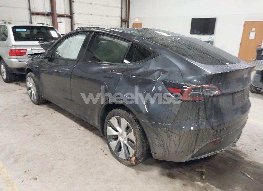 Photo 3 of 2024 Tesla Model Y LONG RANGE DUAL MOTOR ALL-WHEEL DRIVE (VIN 7SAYGDEE6RA251193)