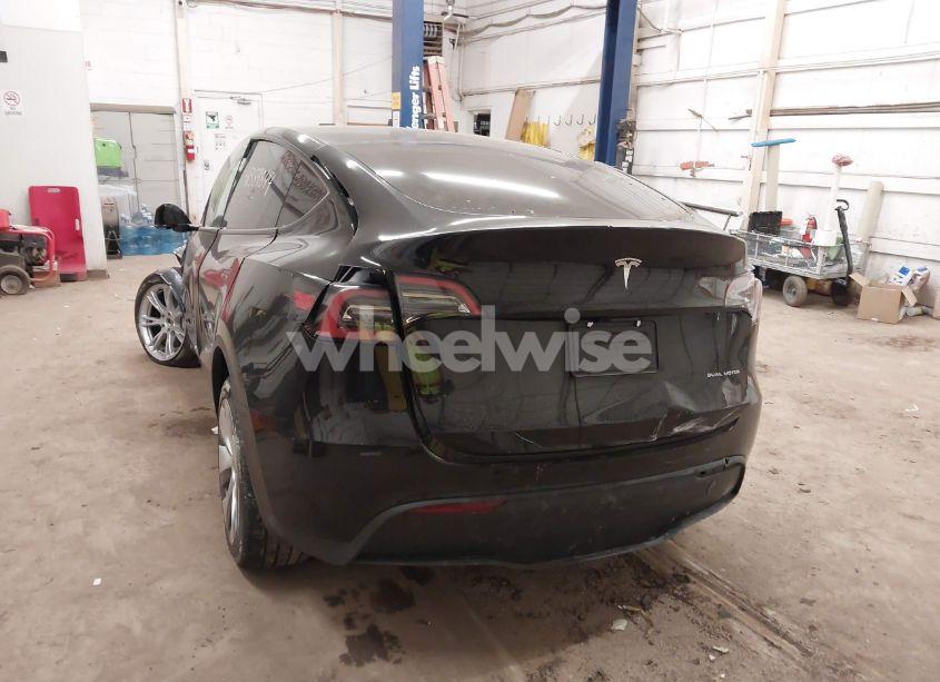 Photo 3 of 2024 Tesla Model Y LONG RANGE DUAL MOTOR ALL-WHEEL DRIVE (VIN 7SAYGDEE6RA288826)