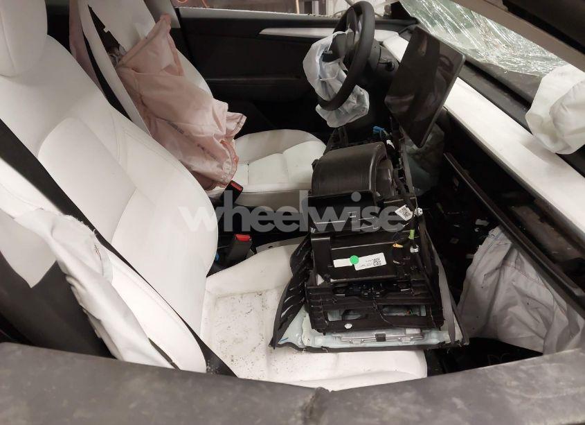 Photo 5 of 2024 Tesla Model Y LONG RANGE DUAL MOTOR ALL-WHEEL DRIVE (VIN 7SAYGDEE6RA288826)